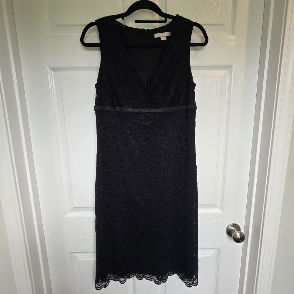 Janeville Women's Black Laced V Neck Dress 8 - Picture 6 of 14